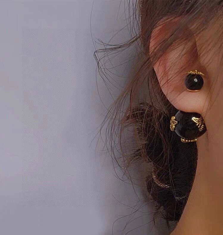 chr1st1an D10r earrings